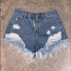 Ripped Raw Hem Denim Shorts Shein